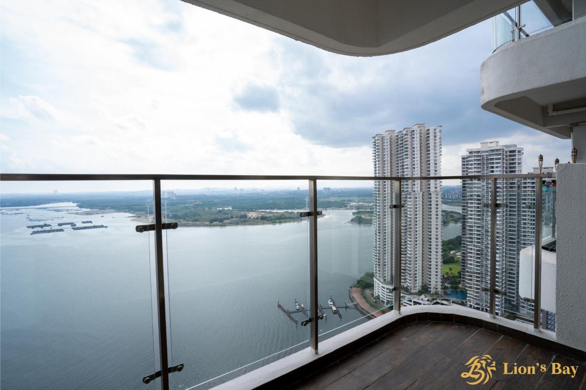 Scenic Country Garden Danga Bay By Lions Bay Apartemen *