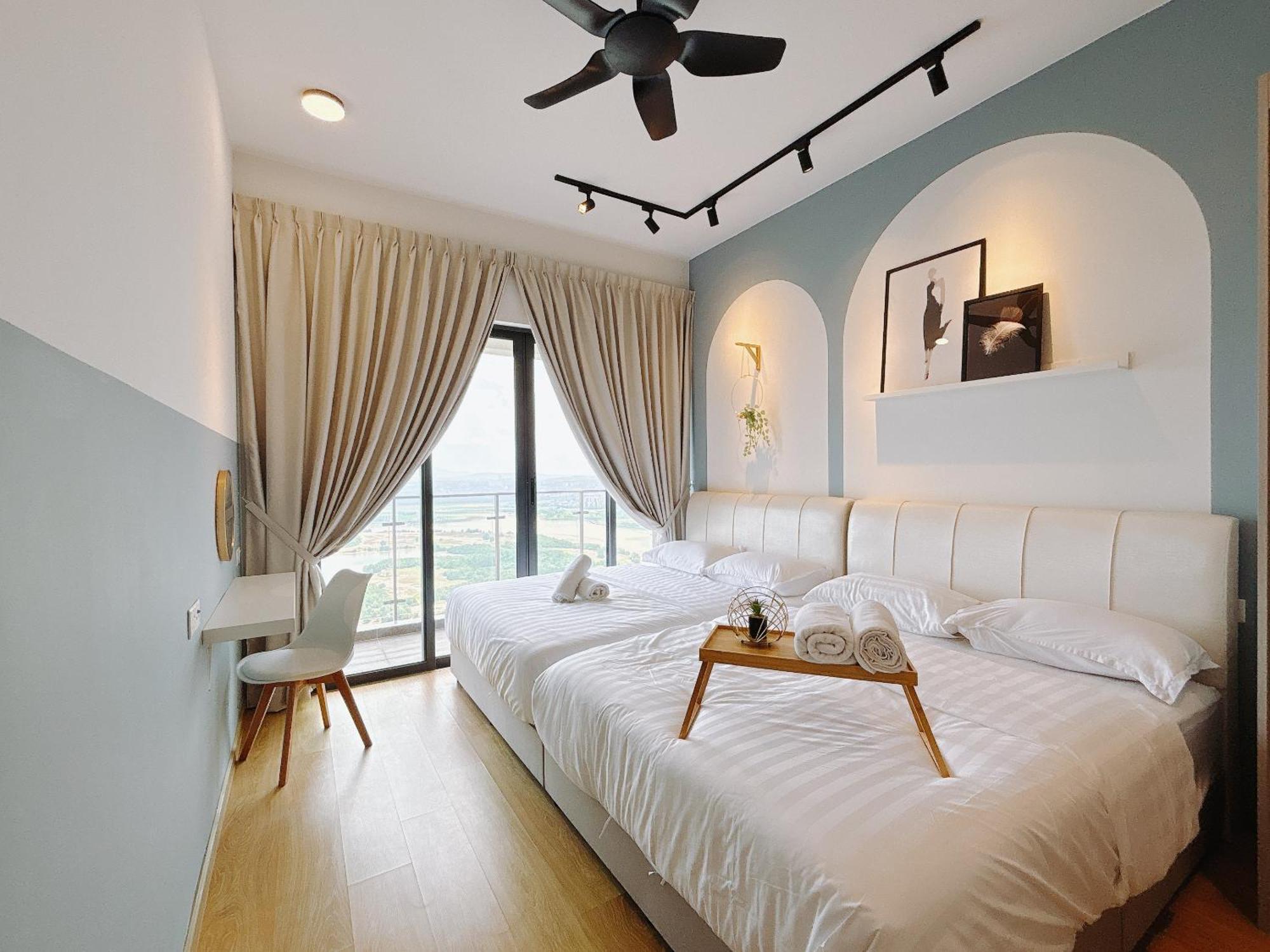 Apartemen Scenic Country Garden Danga Bay By Lions Bay *