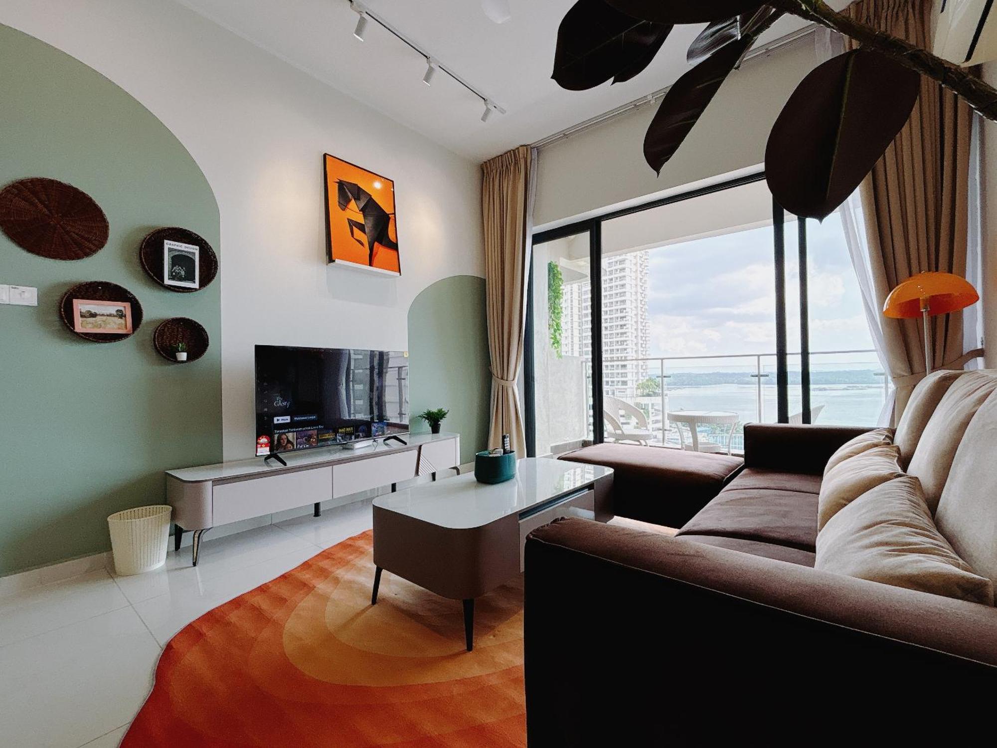 Apartemen Scenic Country Garden Danga Bay By Lions Bay *