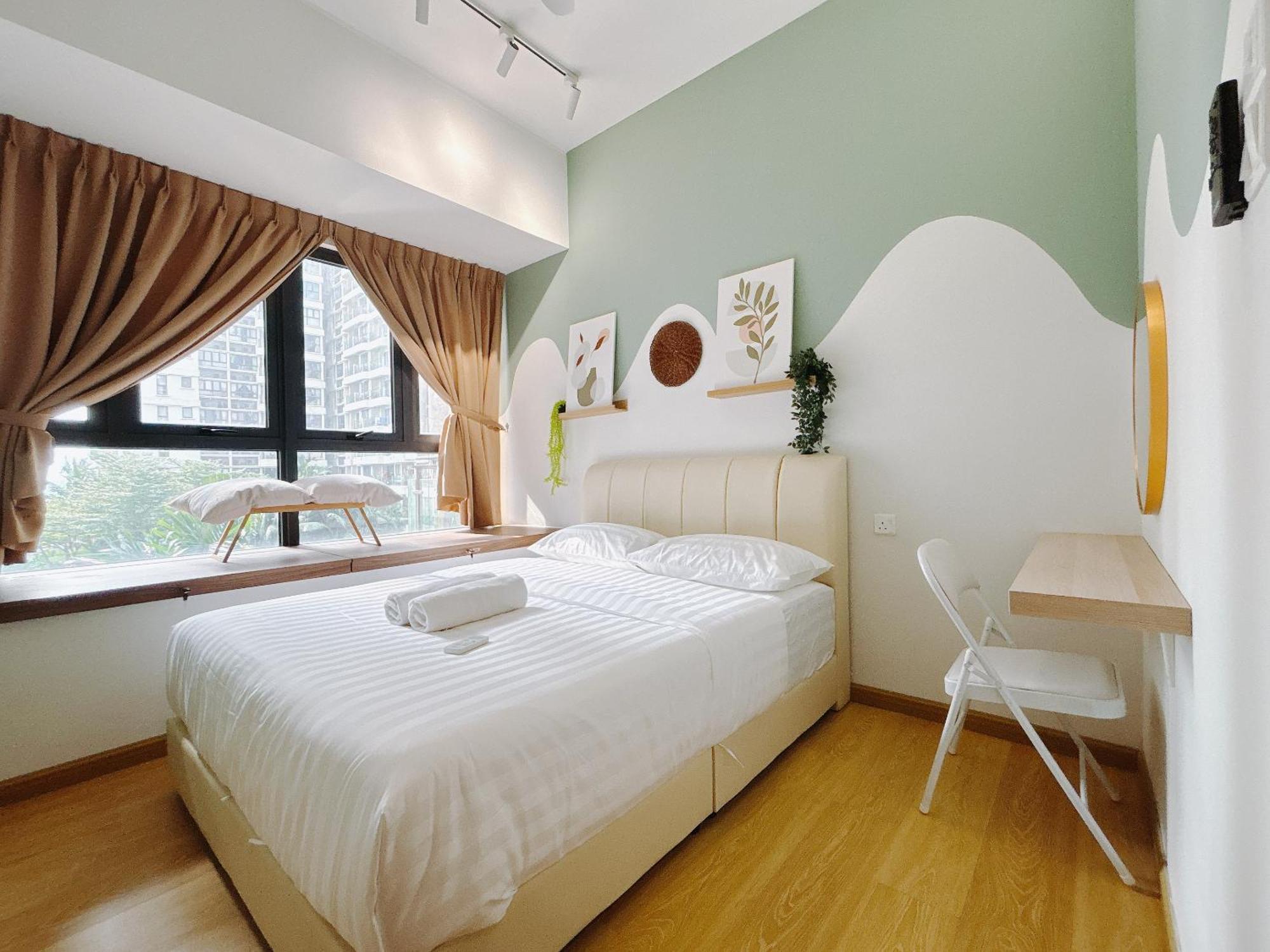 Scenic Country Garden Danga Bay By Lions Bay Apartemen